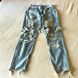 American Eagle Outfitters Mom Jean